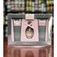 Set nước hoa Born Lovely gồm Nước hoa 100ml, Body lotion 200ml, Sữa tắm 200ml.