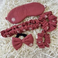 Set quà tặng dây cột tóc Scrunchies - Bịt mắt ngủ - Băng đô thêu tay Daisy - Handmade by Yuu:P