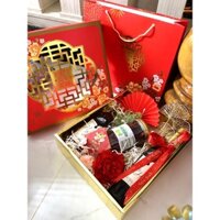 Set quà tết sang trọng - Gồm Mứt táo, nước nho lên men hoặc mật nho kèm hộp tết - Ninhthuanfood