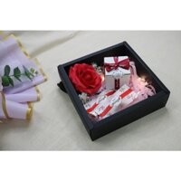 Set quà Valentine gồm trang sức tự chọn và kẹo nougat dành tặng các nàng