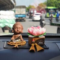 Set tượng Phật cùng Mộc Liên Hoa, đài sen để taplo ô tô đem đến sự bình an, phước lành