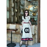 SET VÁY G.C CỔ VIỀN ĐỎ MIX CHÂN VÁY XÒE 3 MÀU