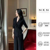 Set vest nữ, set blazer nữ NKN Helen màu đen, thiết kế chiết eo và đính đá vai, chất liệu cao cấp.