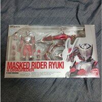 SHFiguarts Kamen Rider Ryuki & Dragredder