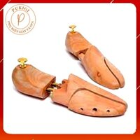 Shoe tree cây giữ phom giày gỗ cả bàn