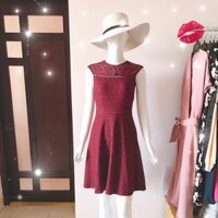 Shop mời mọi người xem mẫu mới ạ Của nhà Donna , form dài qua gối ạ  Sơ mi của hãng làm 3 màu hoa màu nào cũng đẹp. Chị