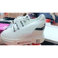 Siêu phẩm giày độn đế