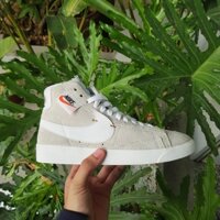 [Size 38] Giày thể thao (Sneaker) Nam Nike Wmns Blazer Mid Rebel XX 'Off-White' BQ4022-101