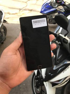 Điện thoại Sky Vega iron 2 (A910) - 32GB