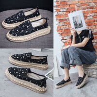 Slip on - Giày lười vải nữ 2023 - Chất liệu vải bò đính cườm thoáng khí, đế cao su bo cói chống trơn - Mã 689
