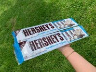 SOCOLA HERSHEY’S THANH 12 VIÊN (HERSHEY’S COOKIES ‘N’ CREME)