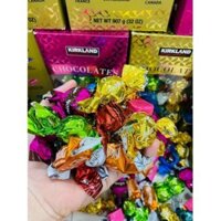 Socola Kirkland Chocolates Of The World 907g của Mỹ