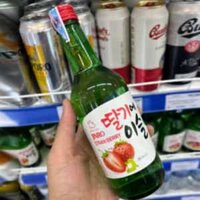 Soju Jinro Strawberry Hàn Quốc vị dâu tây 13% chai 360ml