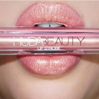 Son bóng Huda Beauty Lip Strobe Màu Snobby