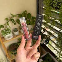 Son bóng Huda Faux Filler Extra Shine Lip Gloss các màu