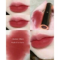 Son Charlotte Tilbury Walk of no shame