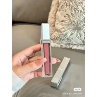 Son kem bóng Tom Ford Gloss Luxe Lip bản giới hạn vỏ trắng bạc Son lên môi chuẩn đẹp,sắc bóng đầy đặng