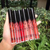 Son kem Kylie Jenner lâu trôi