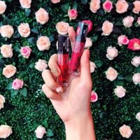 SON KEM LÌ WET N WILD MEGALAS