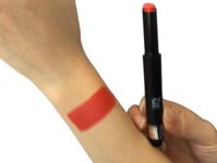 Son Lâu Trôi Màu Đỏ Hoa Lan Tha Von 2,5 gam Son bấm