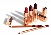 Son Lì Charlotte Tilbury Matte Revolution #Lost Cherry