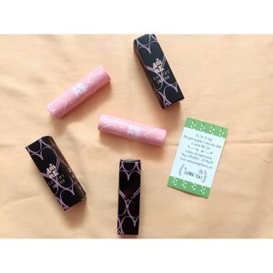 Son thỏi Amok Luxury Lovefit Premium Lipstick