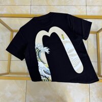 Spot EVISU Áo thun ngắn tay in họa tiết mùa hè chất lượng cao Fu Shen Hai Wave Big M Slogan dành cho nam và nữ