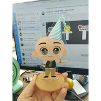 Standee để bàn mica có chân đế hình tròn