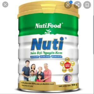 Sữa bột Nutifood Nuti nguyên kem - hộp 900g (mọi lứa tuổi)