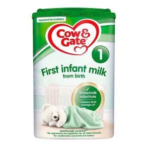 Sữa bột Cow & Gate số 1 - hộp 900g (dành cho trẻ từ 0 - 12 tháng)