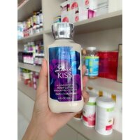 Sữa dưỡng thể Bath and Body Works DARK KISS Body Lotion