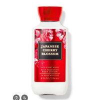 Sữa dưỡng thể Bath & Body Works Japanese Cherry Blossom 236ml
