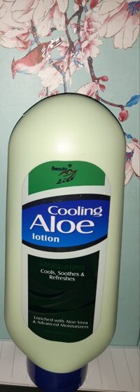 SỮA DƯỠNG THỂ COOLING ALOE VERA LOTION - MOISTURIZES COOLS SOOTHES & REFRESHES