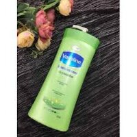 Sữa dưỡng thể nha đam Vaseline Aloe Fresh 725ml