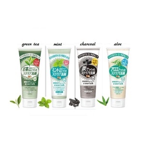 Sữa (kem) rửa mặt tẩy tế bào chết Utena 135gr