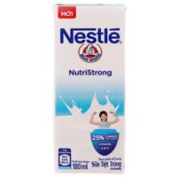 Sữa nước Nestle NutriStrong 180ml (vỉ 4 hộp) - Có đường