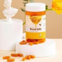 Sữa ong chúa royal jelly.