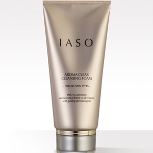 Sữa rửa mặt Aroma Clear Cleansing Foam