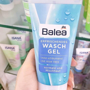 Sữa rửa mặt Balea Erfrischendes Waschgel da thường 150ml