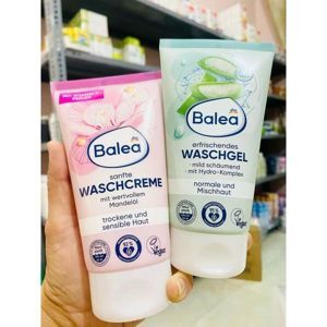 Sữa rửa mặt Balea Erfrischendes Waschgel da thường 150ml