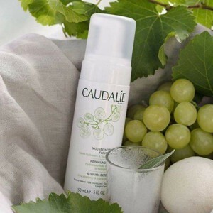 Sữa rửa mặt Caudalie Mousse Nettoyante Fleur de Vigne 150ml