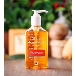 Sữa rửa mặt Neutrogena Oil Free Acne Wash - 177ml