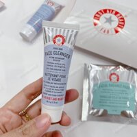 Sữa rửa mặt First Aid Beauty Pure Skin face cleanser 28.3gr hàng mỹ