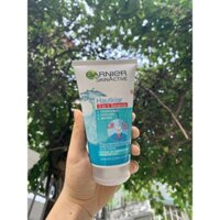 sữa rửa mặt GARNIER 3in1 của pháp