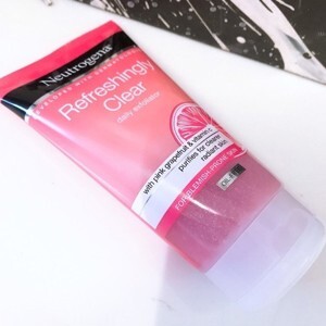 Sữa rửa mặt hương hoa hồng Neutrogena Pink Grapefruit 150ml