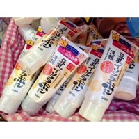 Sữa rửa mặt kiêm tẩy trang mầm đậu nành Sana