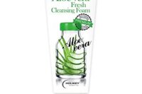 Sữa rửa mặt Lô Hội làm trắng và cấp ẩm Holikey Aloe Vera Fresh Cleansing Foam (100ml)