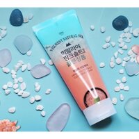 Sữa rửa mặt muối hồng himalaya loại bỏ bã nhờn On The Body Veilment Natural Spa Himalayan Pink Salt Cleansing Foam 200ml