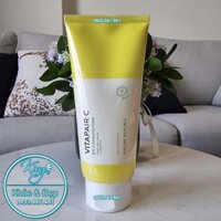 Sửa Rửa Mặt Nature Republic Vitapair C Big Cleansing Foam 300ml