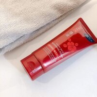 Sữa rửa mặt Nhật Bản